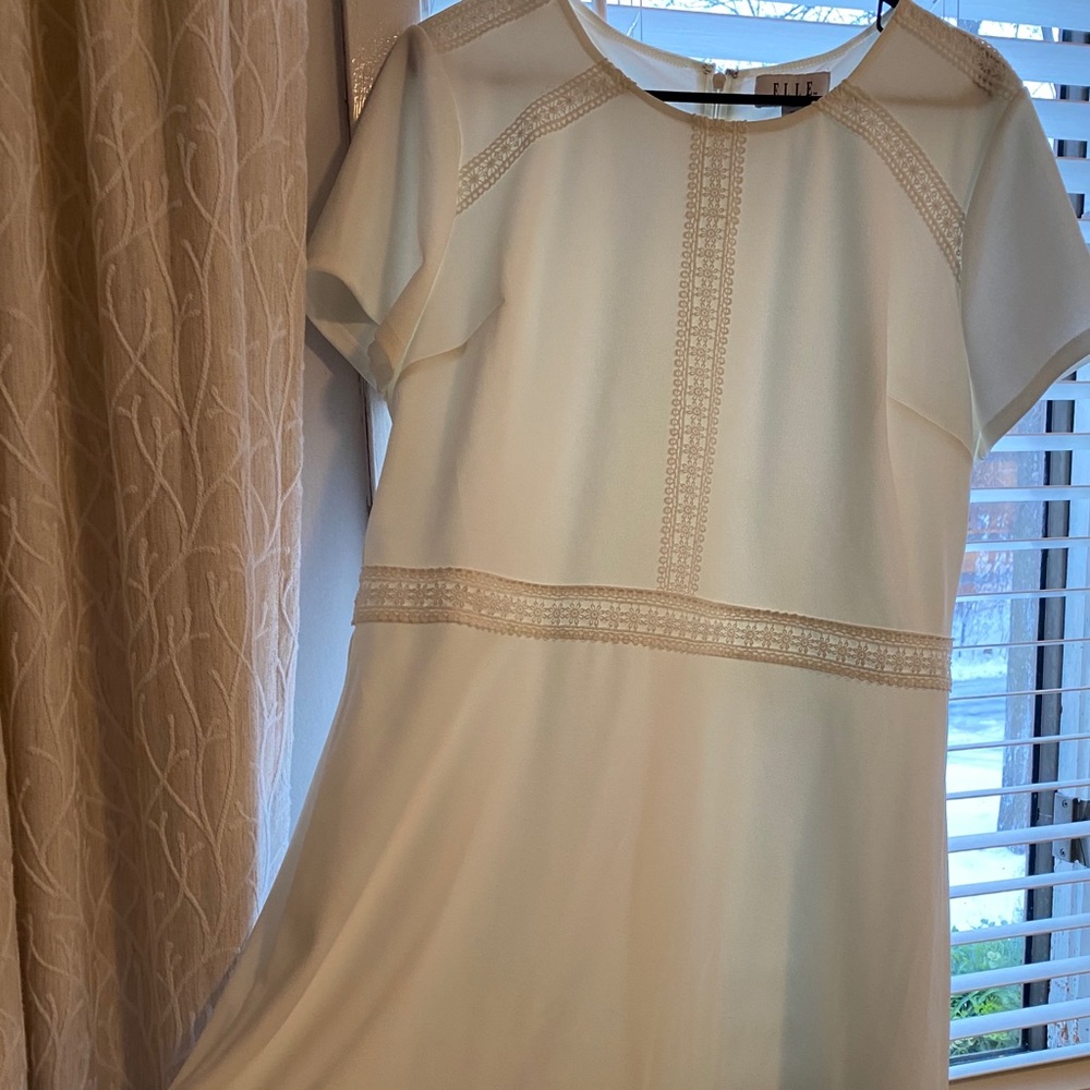 Stunning short white dress